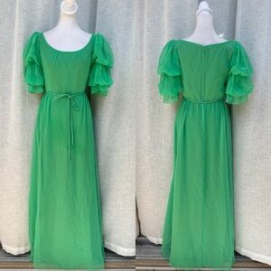 1970 House of Bianchi green short bubble sleeve maxi dress gown